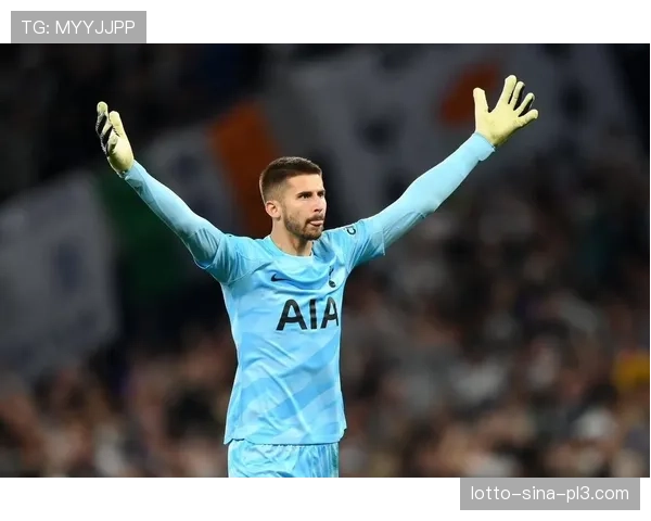 斯特拉斯堡门将参与后场组织 特拉普传球成功率91%创纪录